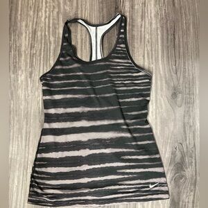🎉8/$12🎉 womens Nike tank
